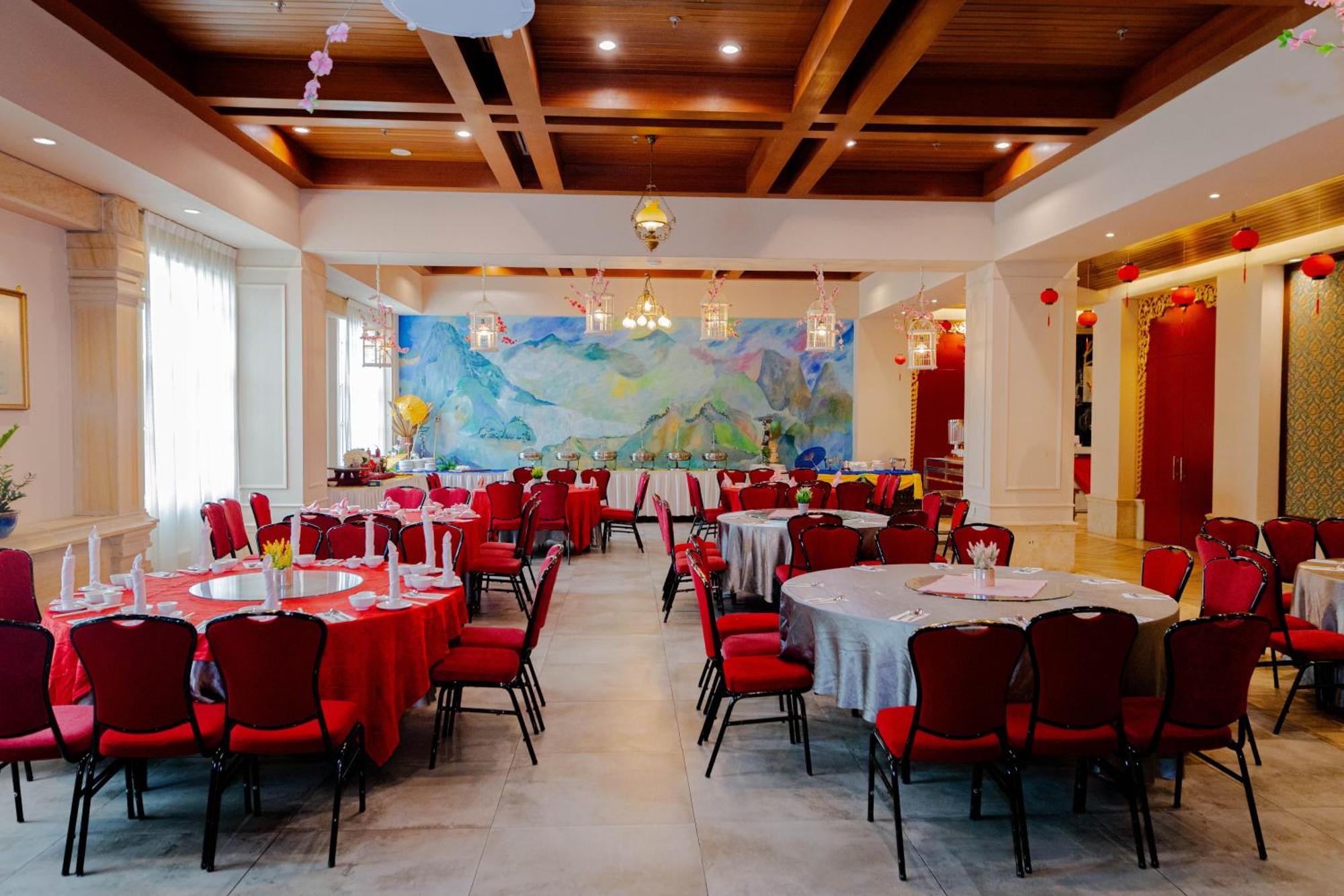 Grand Swiss-Belhotel Melaka Exterior photo